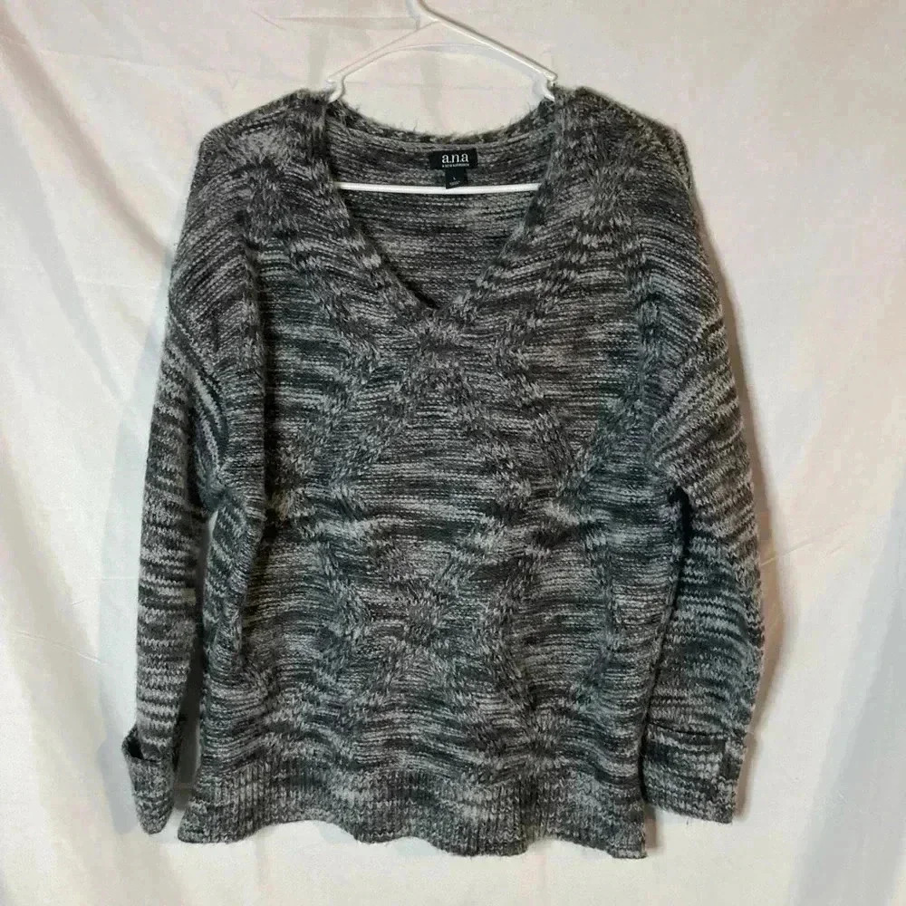 A.n.a‎ sweater